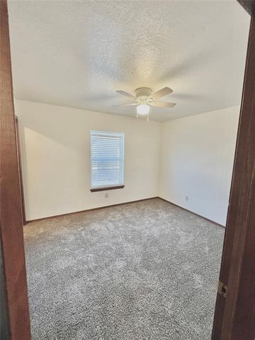 1901 E Lindsey Street 11B, Norman, OK 73071