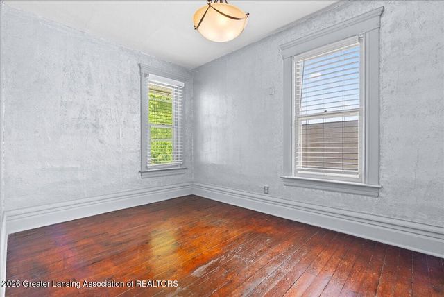 320 W Genesee Street, Lansing, MI 48933