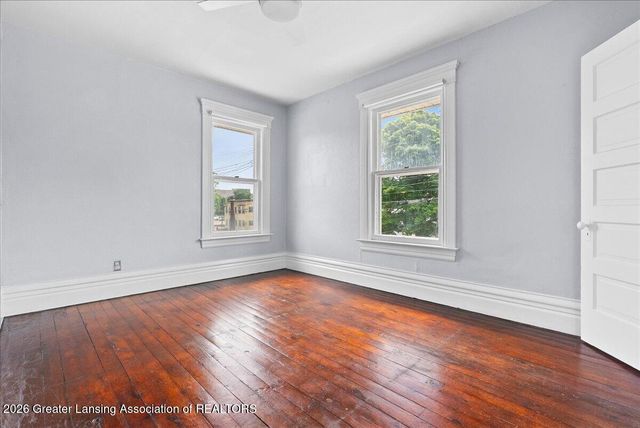 320 W Genesee Street, Lansing, MI 48933
