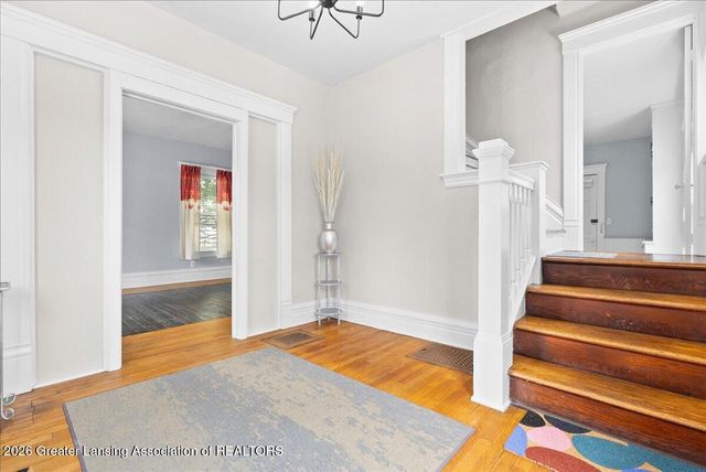 320 W Genesee Street, Lansing, MI 48933