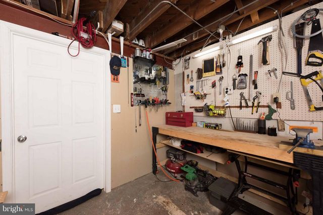 2416 S CULPEPER ST, Arlington, VA 22206