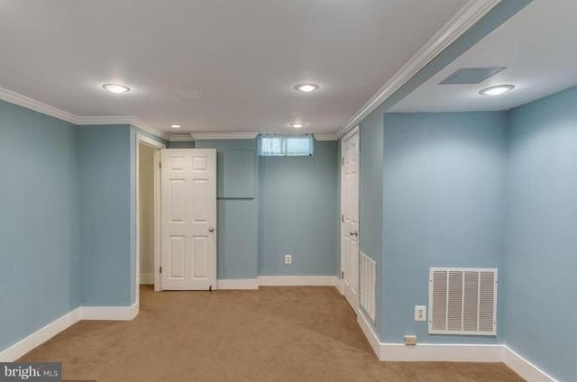 2416 S CULPEPER ST, Arlington, VA 22206