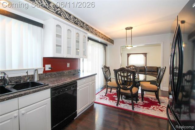 17020 Pennsylvania Street, Southfield, MI 48075