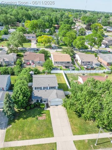 17020 Pennsylvania Street, Southfield, MI 48075