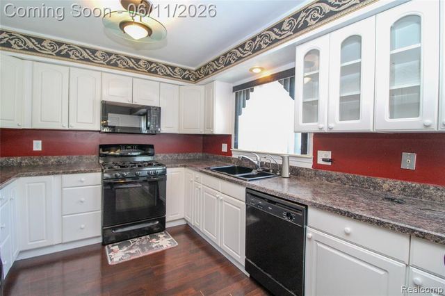 17020 Pennsylvania Street, Southfield, MI 48075