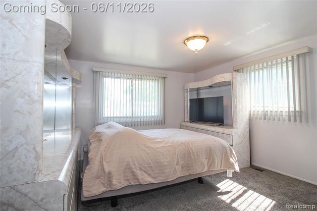 17020 Pennsylvania Street, Southfield, MI 48075
