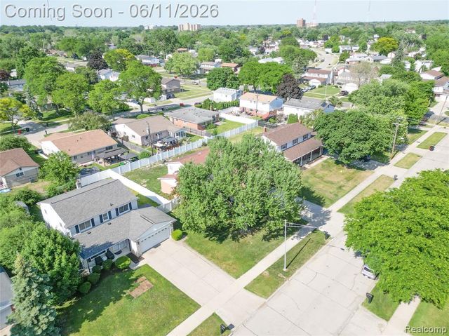17020 Pennsylvania Street, Southfield, MI 48075