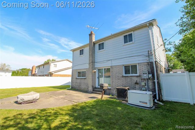 17020 Pennsylvania Street, Southfield, MI 48075