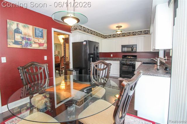 17020 Pennsylvania Street, Southfield, MI 48075