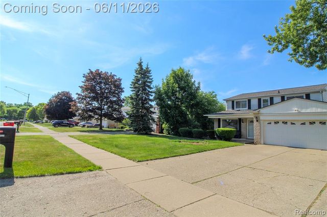 17020 Pennsylvania Street, Southfield, MI 48075