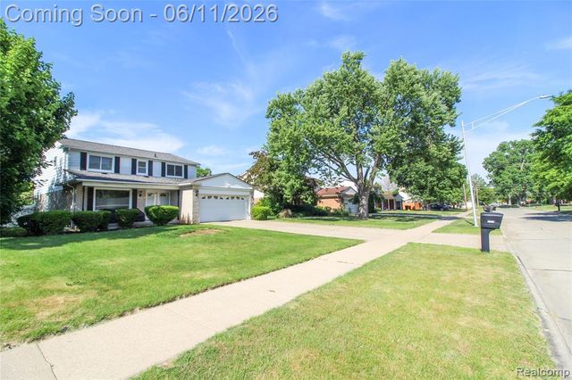17020 Pennsylvania Street, Southfield, MI 48075