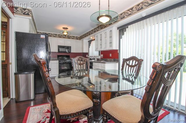 17020 Pennsylvania Street, Southfield, MI 48075