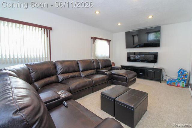 17020 Pennsylvania Street, Southfield, MI 48075