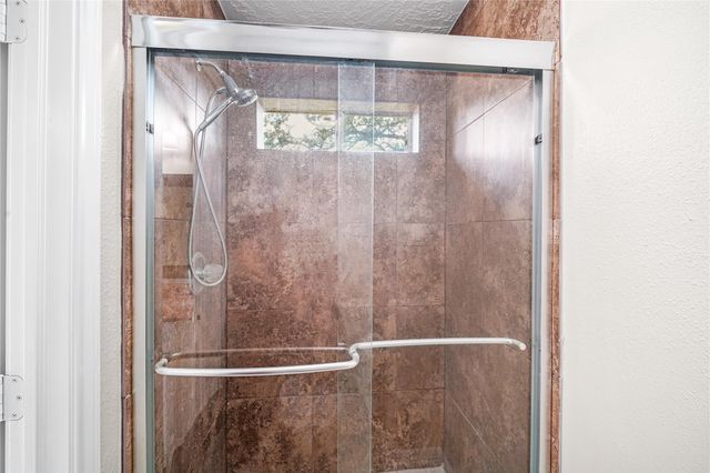 327 Windward Drive, League City, TX 77573