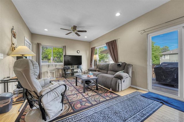 10329 Halleys Way, Littleton, CO 80125