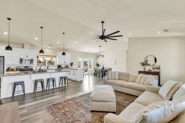 6048 Amos Ln, Valley Springs, CA 95252