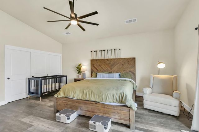 6048 Amos Ln, Valley Springs, CA 95252