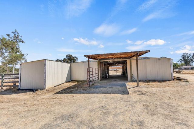 6048 Amos Ln, Valley Springs, CA 95252