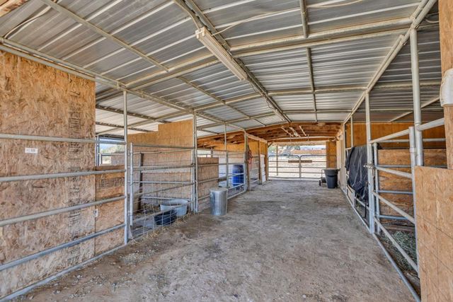 6048 Amos Ln, Valley Springs, CA 95252