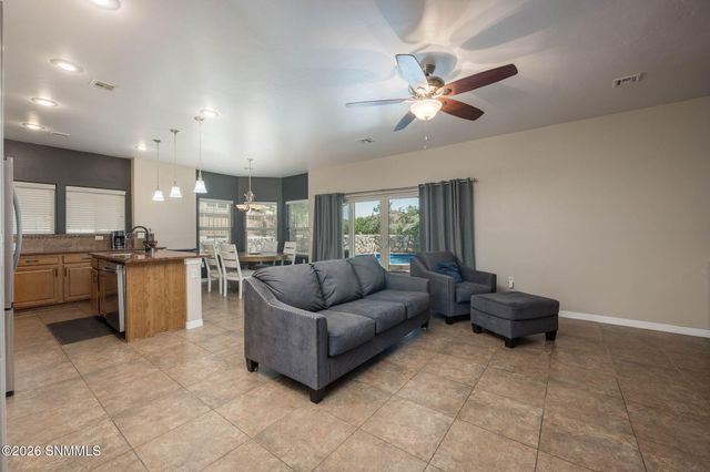 3910 Agua De Vida Drive, Las Cruces, NM 88012