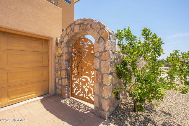 3910 Agua De Vida Drive, Las Cruces, NM 88012