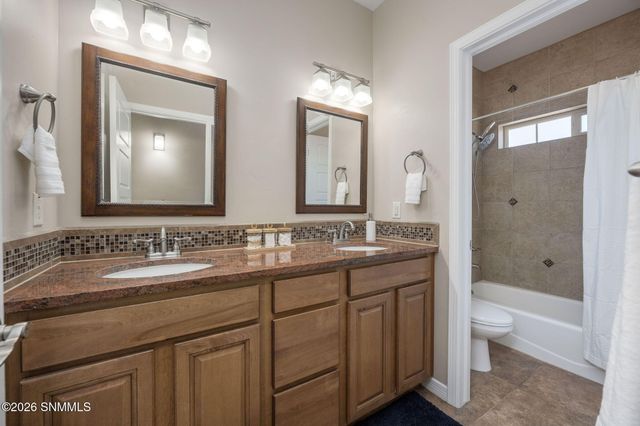 3910 Agua De Vida Drive, Las Cruces, NM 88012