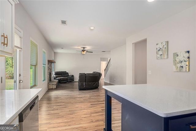 111 HAMILTON LAKE VIEW Court, Lagrange, GA 30241