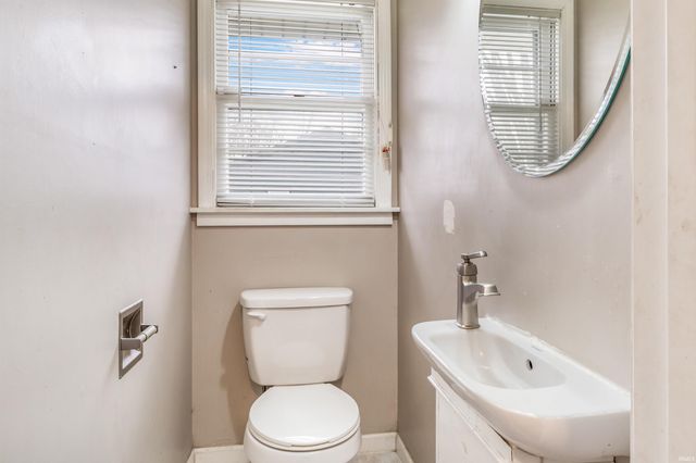 2725 Schaper Drive, Fort Wayne, IN 46806