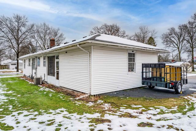 2725 Schaper Drive, Fort Wayne, IN 46806