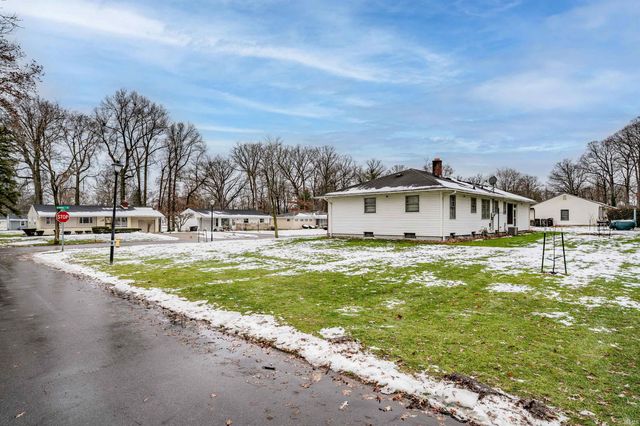 2725 Schaper Drive, Fort Wayne, IN 46806