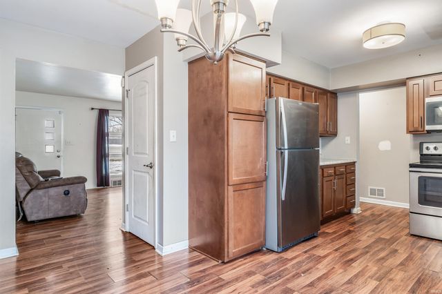 2725 Schaper Drive, Fort Wayne, IN 46806