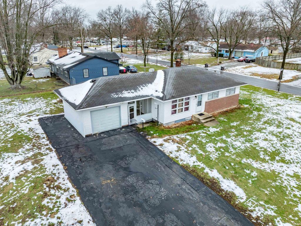 2725 Schaper Drive, Fort Wayne, IN 46806