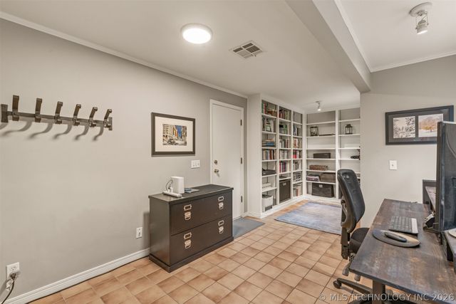 3645 S Utica Avenue, Tulsa, OK 74105