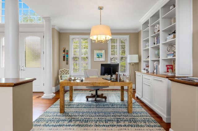 8 Bowsprit Point, Mashpee, MA 02649