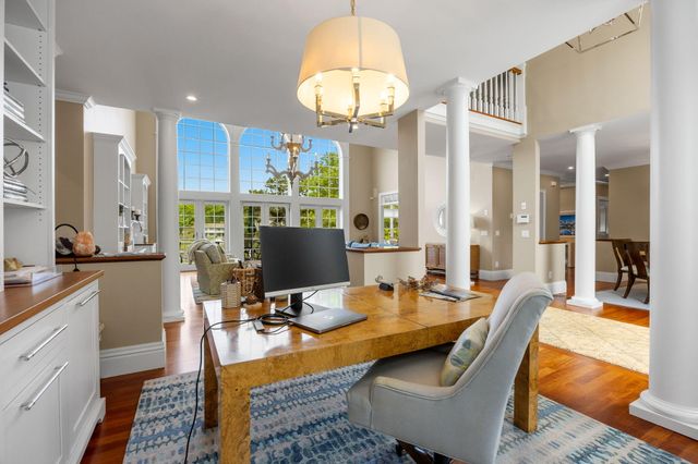 8 Bowsprit Point, Mashpee, MA 02649