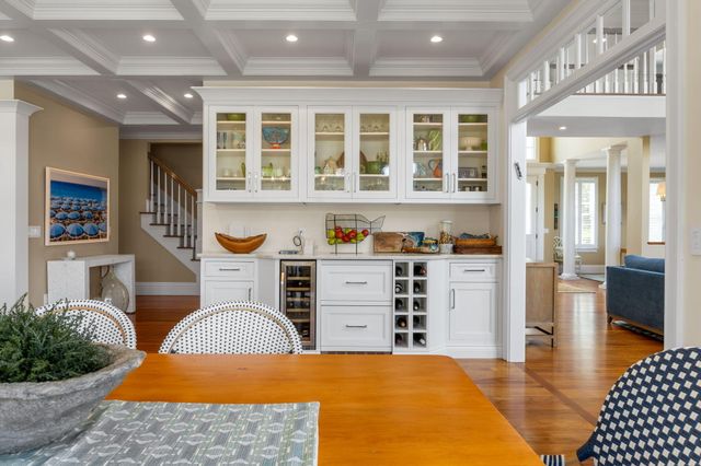 8 Bowsprit Point, Mashpee, MA 02649