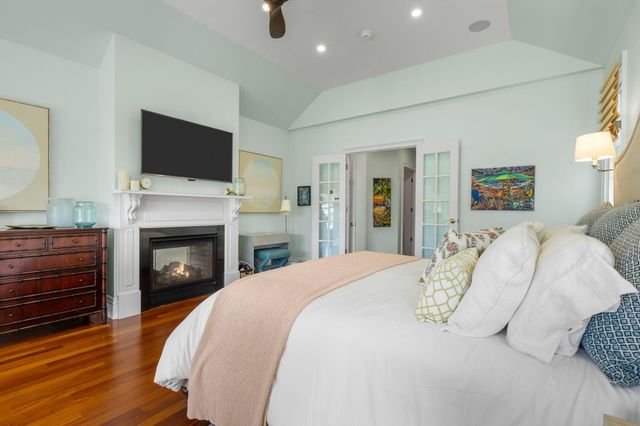 8 Bowsprit Point, Mashpee, MA 02649