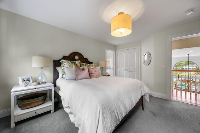8 Bowsprit Point, Mashpee, MA 02649
