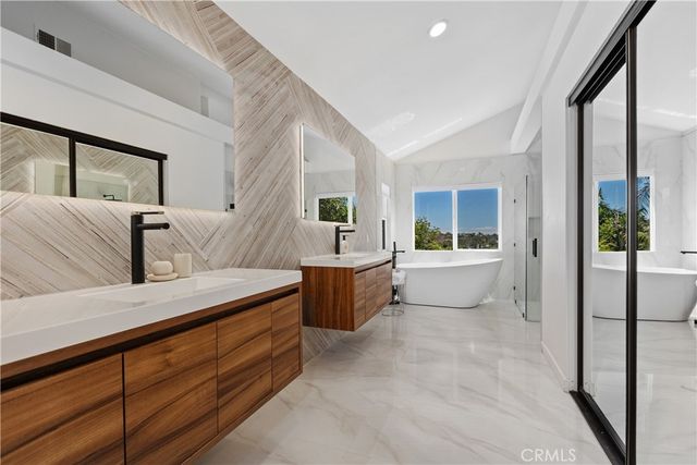 20 Sand Pointe, Laguna Niguel, CA 92677