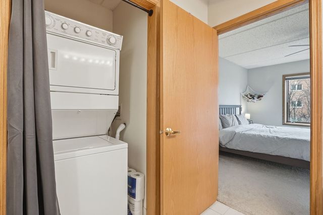 5055 Madison Street 402, Skokie, IL 60077