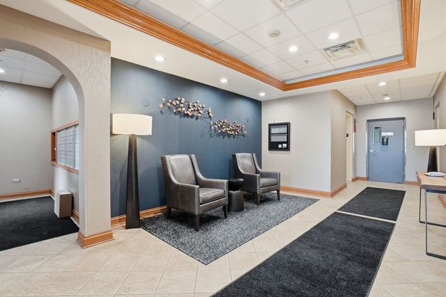 5055 Madison Street 402, Skokie, IL 60077