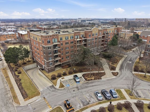 5055 Madison Street 402, Skokie, IL 60077