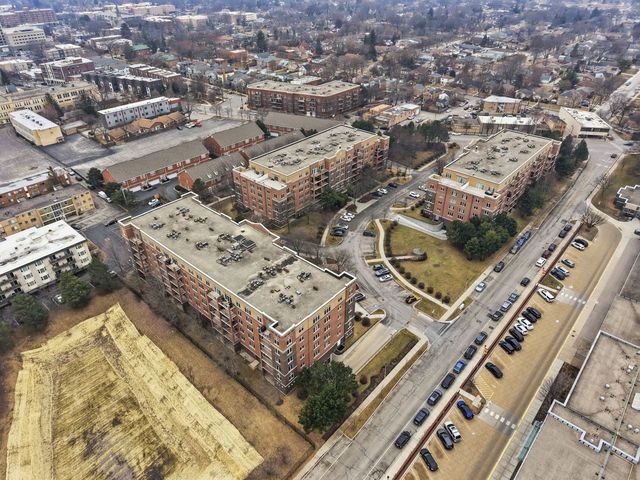 5055 Madison Street 402, Skokie, IL 60077