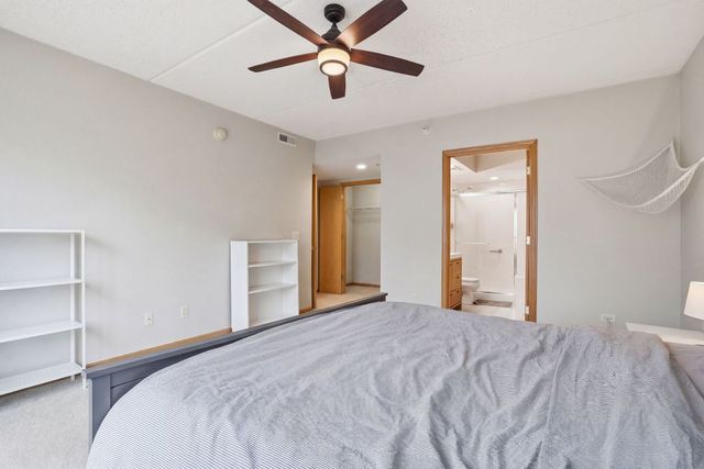 5055 Madison Street 402, Skokie, IL 60077