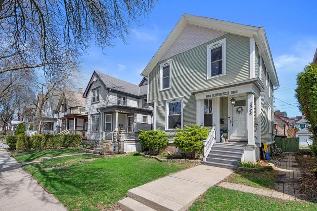 3328 Bartlett AVENUE, Milwaukee, WI 53211
