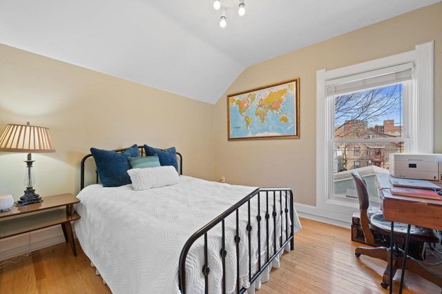 3328 Bartlett AVENUE, Milwaukee, WI 53211