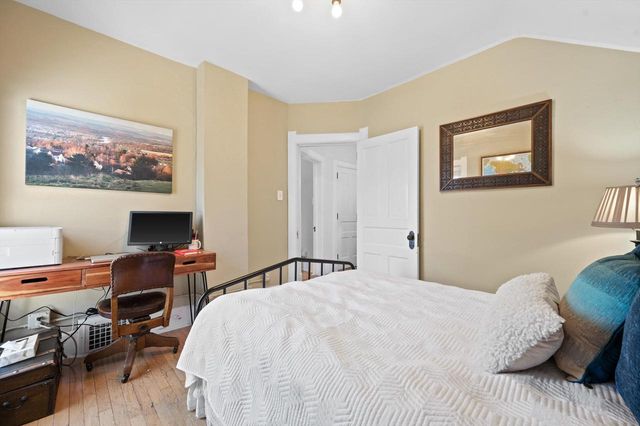 3328 Bartlett AVENUE, Milwaukee, WI 53211