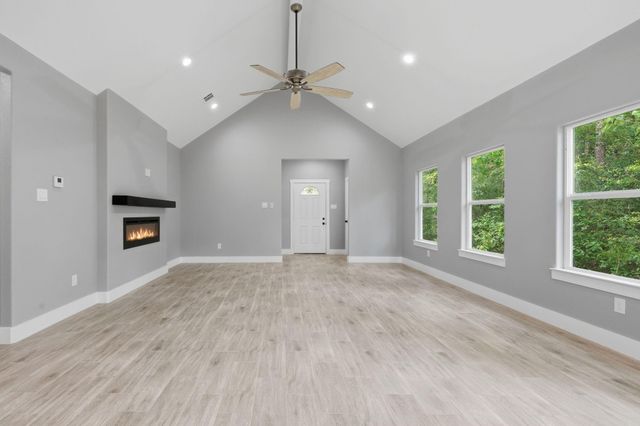 15011 Indian Hill Trail, Willis, TX 77378