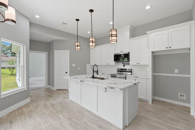 15011 Indian Hill Trail, Willis, TX 77378