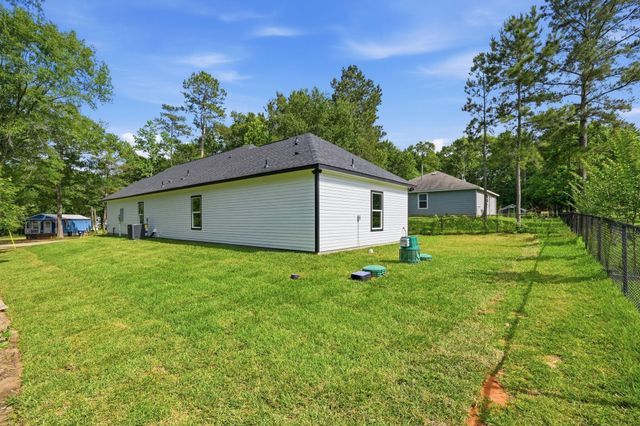 15011 Indian Hill Trail, Willis, TX 77378